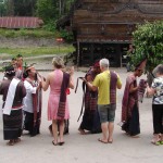 Village Simanindo: danses traditionnelles